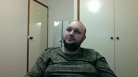 Snapshot of hotrodder323 chatting on December 2024 02:39:01 AM hotrodder323 online show from December 2024 02:39:01 AM