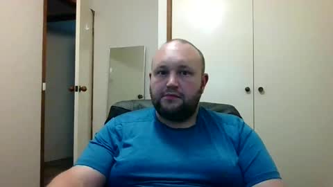 Snapshot of hotrodder323 chatting on December 2024 04:34:02 AM hotrodder323 online show from December 2024 04:34:02 AM