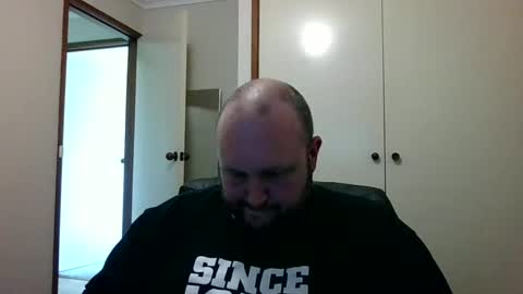 Snapshot of hotrodder323 chatting on December 2024 06:14:02 AM hotrodder323 online show from December 2024 06:14:02 AM