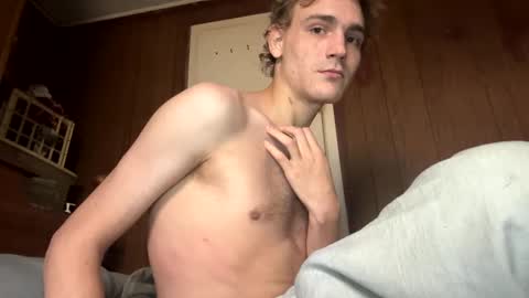 Snapshot of hotsexyricky24 chatting on January 2025 04:06:01 PM HotSexyRicky24 online show from January 2025 04:06:01 PM