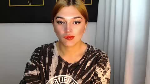 Snapshot of hotstellacumxxx chatting on December 2024 04:54:02 AM STELLA online show from December 2024 04:54:02 AM