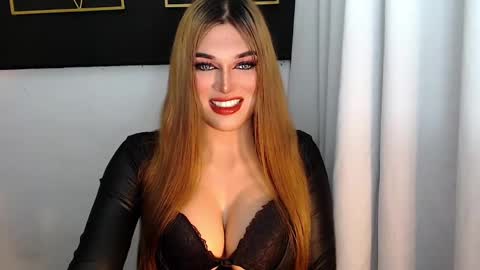 Snapshot of hotstellacumxxx chatting on January 2025 04:27:02 AM STELLA online show from January 2025 04:27:02 AM