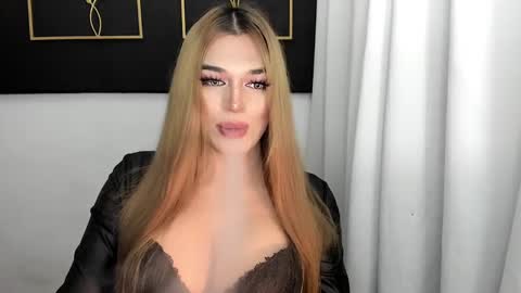 Snapshot of hotstellacumxxx chatting on March 2025 07:27:02 AM STELLA online show from March 2025 07:27:02 AM