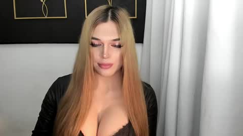 Snapshot of hotstellacumxxx chatting on March 2025 12:04:02 PM STELLA online show from March 2025 12:04:02 PM