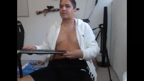 Snapshot of hott_mexican chatting on December 2025 07:19:02 PM YAYO online show from December 2025 07:19:02 PM