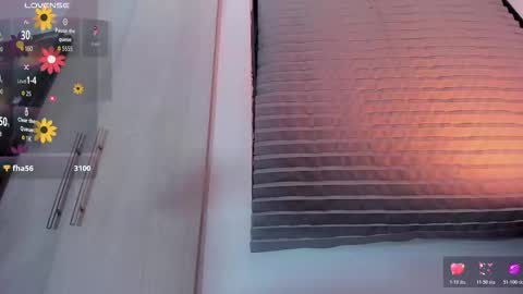 hottbee3645 online show from February 2026 10:17:01 PM