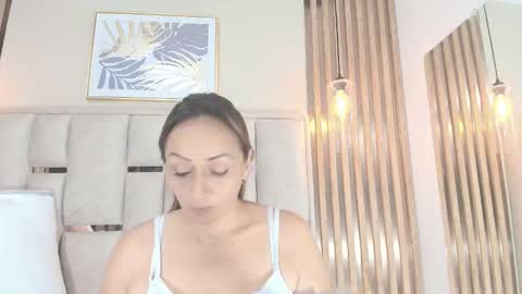 Natalie  online show from September 2025 02:15:02 AM