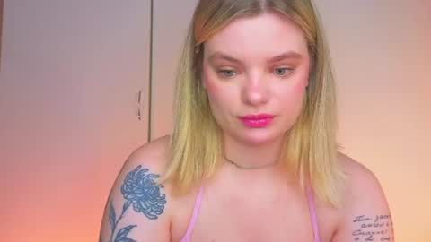Snapshot of hottie_jane chatting on June 2026 11:12:02 AM Jane online show from June 2026 11:12:02 AM