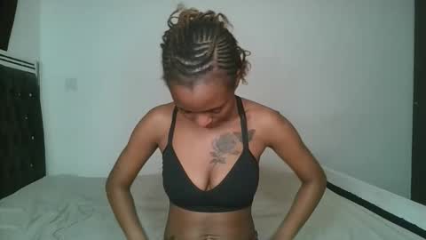 hottie_mistie online show from April 2026 09:15:02 PM