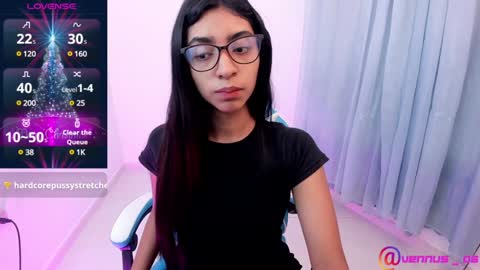 Snapshot of hottie_veronica chatting on December 2024 12:22:01 AM Veronica independent model online show from December 2024 12:22:01 AM