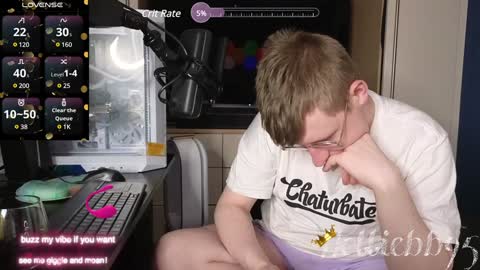 Snapshot of hottiebb95 chatting on January 2025 02:33:02 AM Roberts stones online show from January 2025 02:33:02 AM