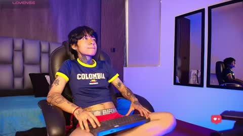 Snapshot of hottiesjuls chatting on June 2026 06:50:01 PM Juls online show from June 2026 06:50:01 PM