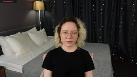 Kori online show from April 2026 07:45:01 AM