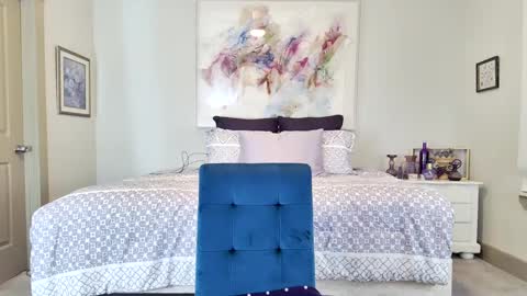 Maggie online show from December 2024 03:10:02 AM