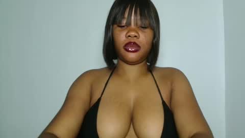 hotty_lora889 online show from April 2026 07:50:02 AM