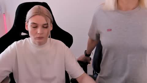 Nessie and Jessie online show from March 2025 10:30:02 AM