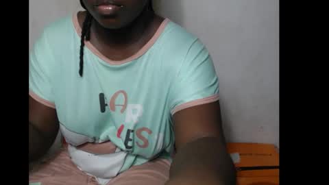 Snapshot of hottylissa1 chatting on November 2025 07:47:01 PM hottylissa1 online show from November 2025 07:47:01 PM