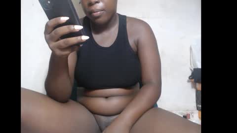 Snapshot of hottylissa1 chatting on November 2025 01:48:02 AM hottylissa1 online show from November 2025 01:48:02 AM