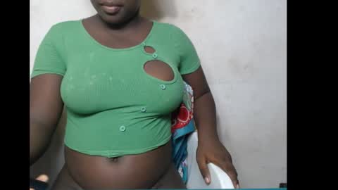 Snapshot of hottylissa1 chatting on December 2025 08:14:02 PM hottylissa1 online show from December 2025 08:14:02 PM