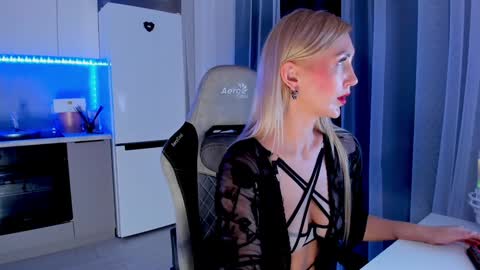 Snapshot of hotyplays chatting on February 2025 10:34:01 PM Susan online show from February 2025 10:34:01 PM