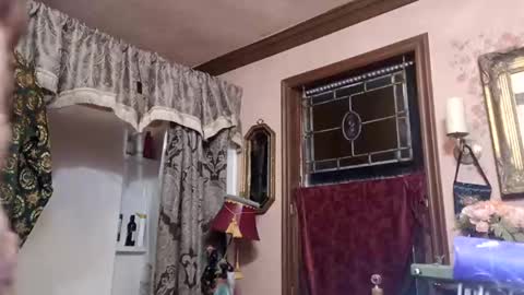 Snapshot of houndmefromhell chatting on December 2024 02:19:02 PM houndmefromhell online show from December 2024 02:19:02 PM