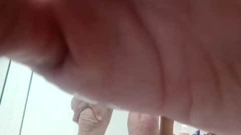 Snapshot of houndmefromhell chatting on January 2025 02:20:01 PM houndmefromhell online show from January 2025 02:20:01 PM