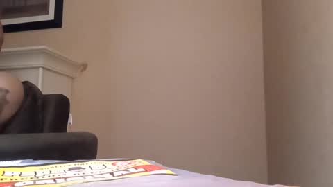 Snapshot of houndmefromhell chatting on March 2025 07:26:02 AM houndmefromhell online show from March 2025 07:26:02 AM