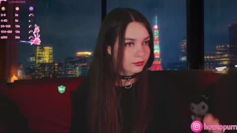 Snapshot of howtomeow chatting on September 2025 05:25:01 PM Mia online show from September 2025 05:25:01 PM