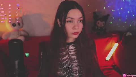 Snapshot of howtomeow chatting on November 2025 04:52:02 PM Mia online show from November 2025 04:52:02 PM