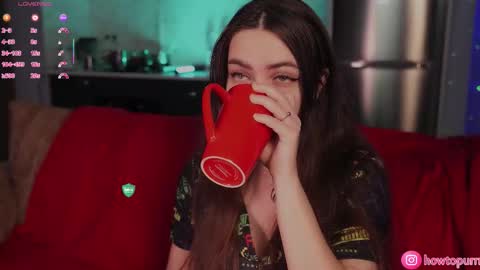 Mia online show from February 2026 05:05:02 PM