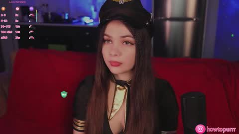 Mia online show from February 2026 05:21:01 PM