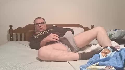 Snapshot of hpycpl4eva chatting on November 2025 04:05:01 PM Hpycpl4eva online show from November 2025 04:05:01 PM