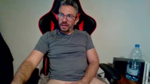 Snapshot of huge__cumshot chatting on April 2026 05:42:02 PM huge__cumshot online show from April 2026 05:42:02 PM