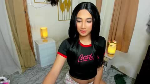 Snapshot of hugeasiancockandrea chatting on November 2025 08:27:02 PM drea online show from November 2025 08:27:02 PM