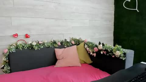 Erin online show from February 2025 12:13:02 PM