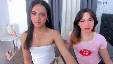 Snapshot of hugecock_pretty123 chatting on May 2026 09:01:02 PM hugecock_pretty123 online show from May 2026 09:01:02 PM