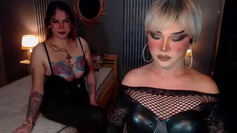 Snapshot of hugecockchristine chatting on November 2025 05:57:02 PM Christine online show from November 2025 05:57:02 PM