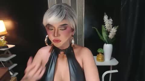 Christine online show from April 2026 02:25:01 AM