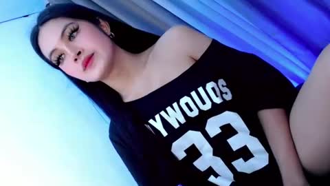 Yhanie online show from June 2026 12:08:01 AM