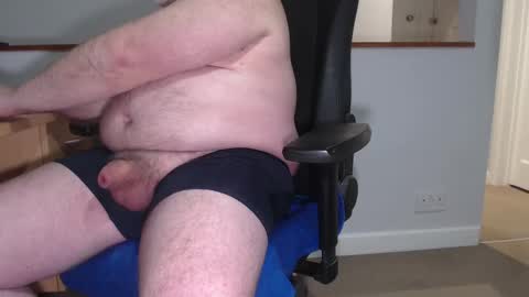 Snapshot of huggie_bear69 chatting on February 2025 09:27:02 PM Huggie Bear online show from February 2025 09:27:02 PM