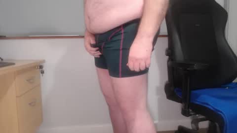 Snapshot of huggie_bear69 chatting on March 2025 05:33:01 PM Huggie Bear online show from March 2025 05:33:01 PM