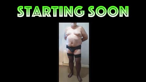 Snapshot of huggie_bear69 chatting on September 2025 06:18:01 AM Huggie Bear online show from September 2025 06:18:01 AM