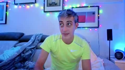 Hugo online show from December 2025 08:46:01 PM