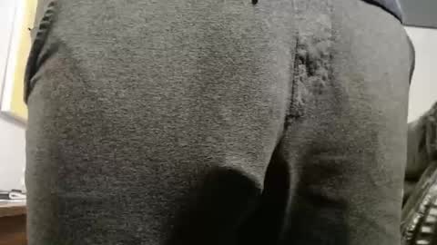 Snapshot of hung_hot_fit10 chatting on October 2025 02:43:02 AM Big uncut cock dripping online show from October 2025 02:43:02 AM