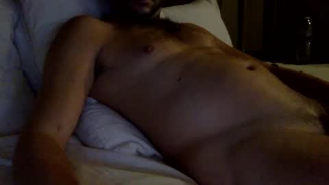 Snapshot of hungm4fun101 chatting on February 2025 06:54:01 AM hungm4fun101 online show from February 2025 06:54:01 AM