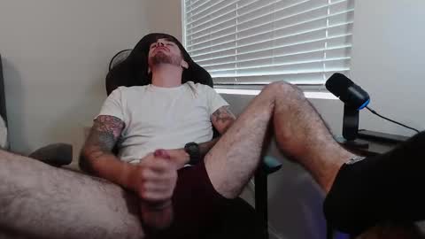 Snapshot of hungmtnman2256 chatting on December 2024 04:59:02 PM hungmtnman2256 online show from December 2024 04:59:02 PM