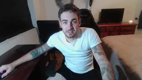 Snapshot of hungmtnman2256 chatting on February 2026 11:51:01 AM hungmtnman2256 online show from February 2026 11:51:01 AM