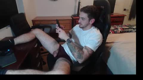 Snapshot of hungmtnman2256 chatting on February 2026 05:06:02 AM hungmtnman2256 online show from February 2026 05:06:02 AM