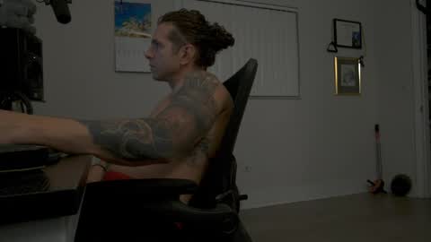 Mr. Dom online show from May 2026 05:25:01 AM