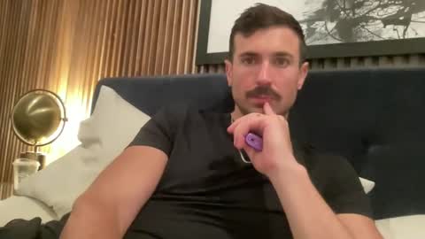 Hot Husbands online show from October 2025 07:47:01 PM